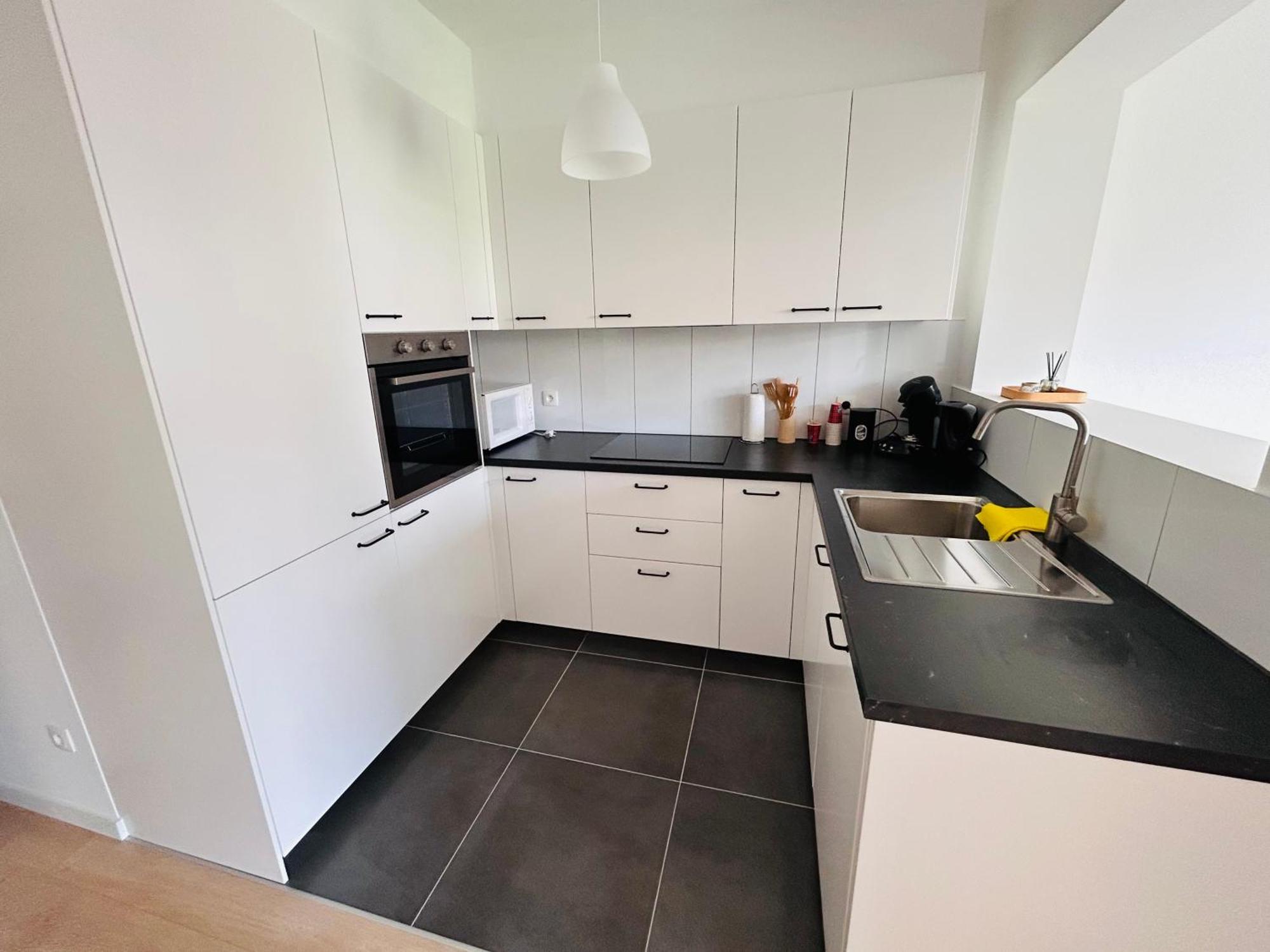 Woning In Schoten, Appartement *